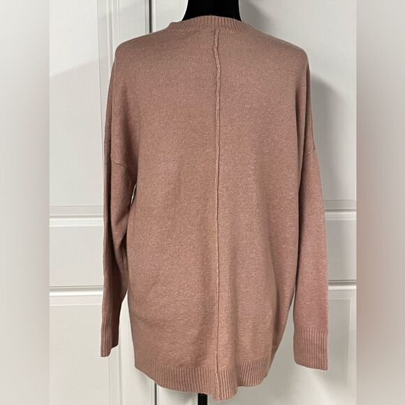 Express Oversized Sweater - Picture 2 of 5